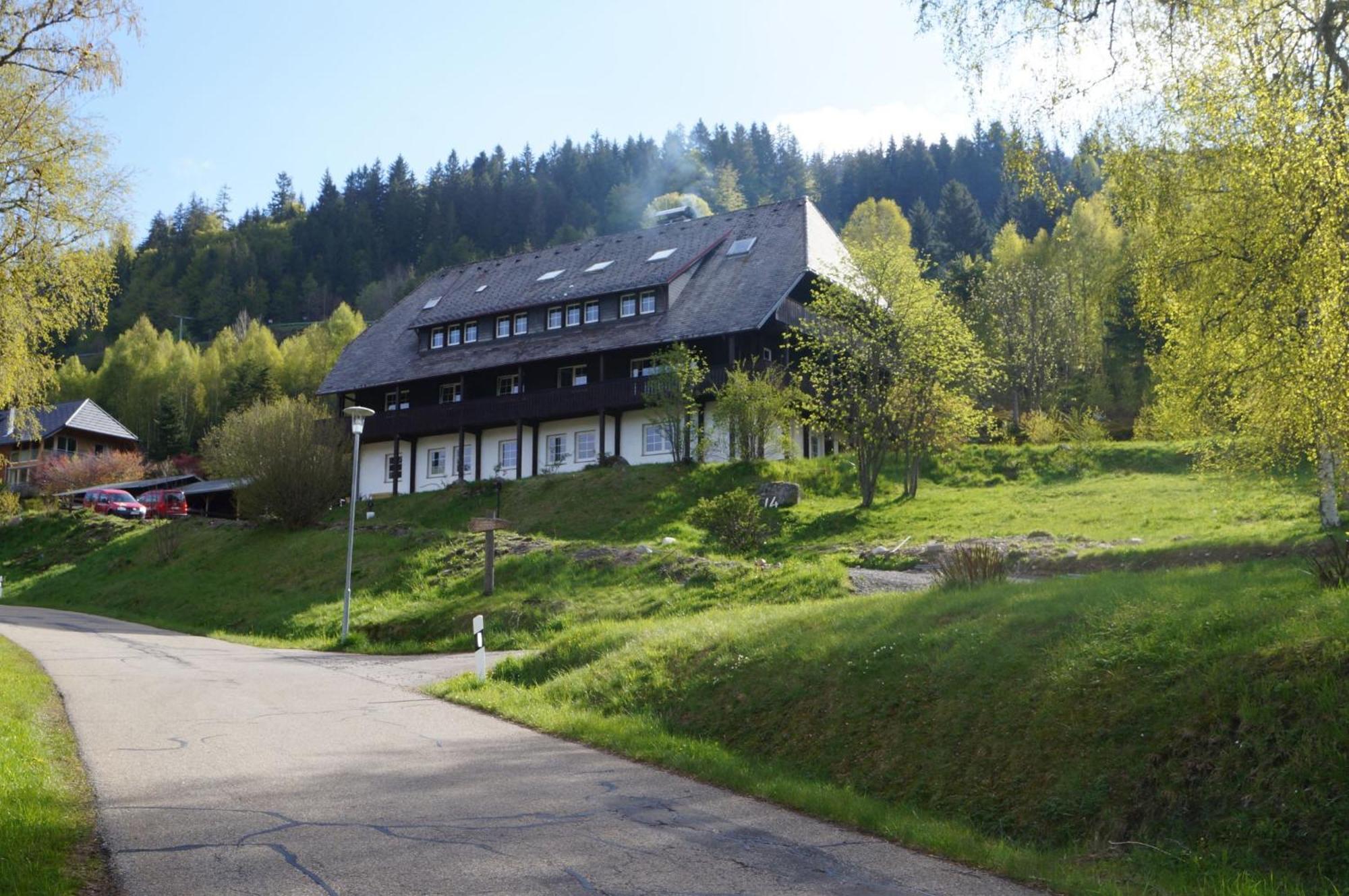 Familien-Sportappartements Wetzel Menzenschwand-Hinterdorf Buitenkant foto